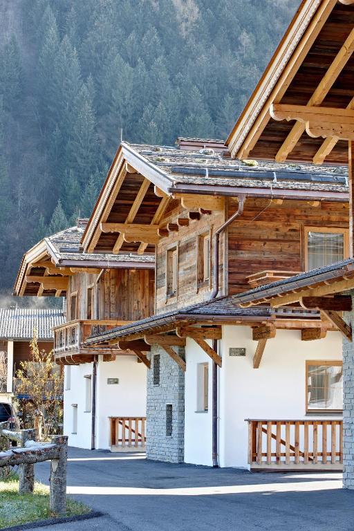 S'Doerfl Chalets ไมย์อาโฮเฟิน ภายนอก รูปภาพ